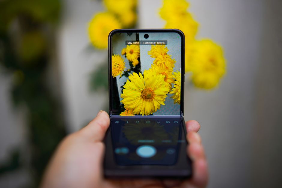 ახალი დასაკეცი სმარტფონის, Samsung Galaxy Z Flip8-ის ანბოქსინგი
